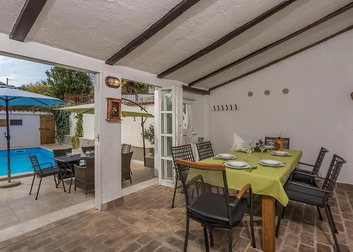 Casa Maura